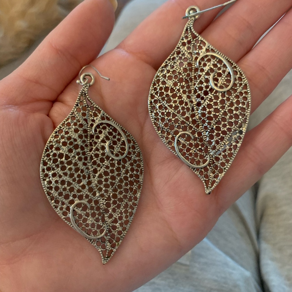 Silver Leaf Filigree Earrings